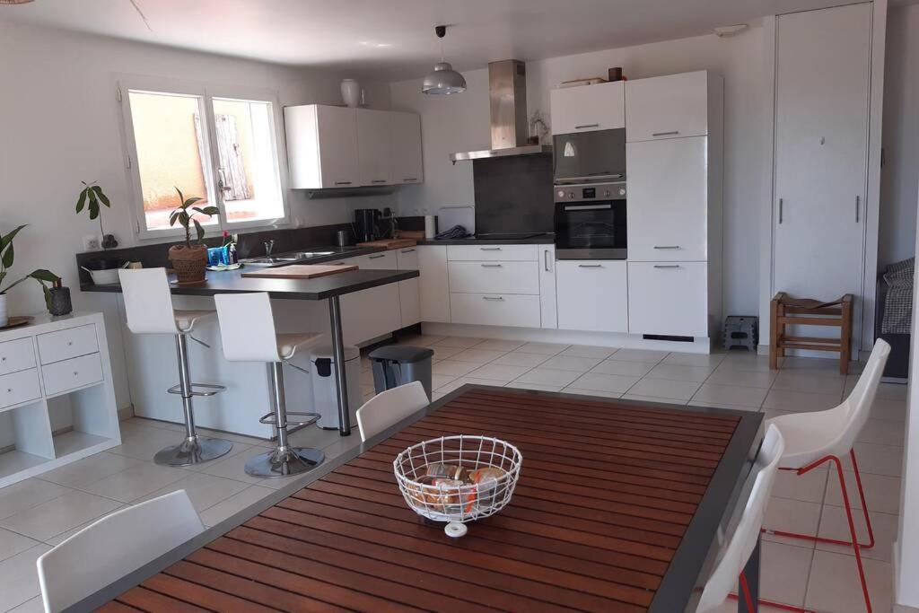 Apartment Maison Avec Vue Sur La Et Avec Piscine A Fitou